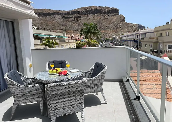 Sunny * Puerto De Mogan